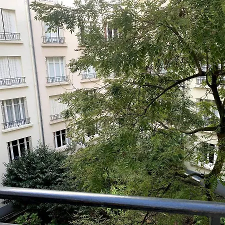 De Charme Tour Eiffel Lägenhet *